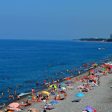 Julia Guest House Kobuleti Zewnętrze zdjęcie