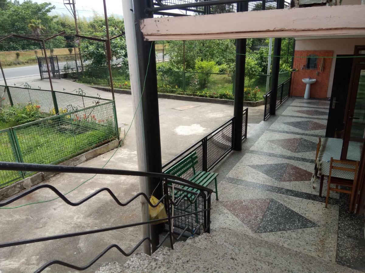 Julia Guest House Kobuleti Zewnętrze zdjęcie